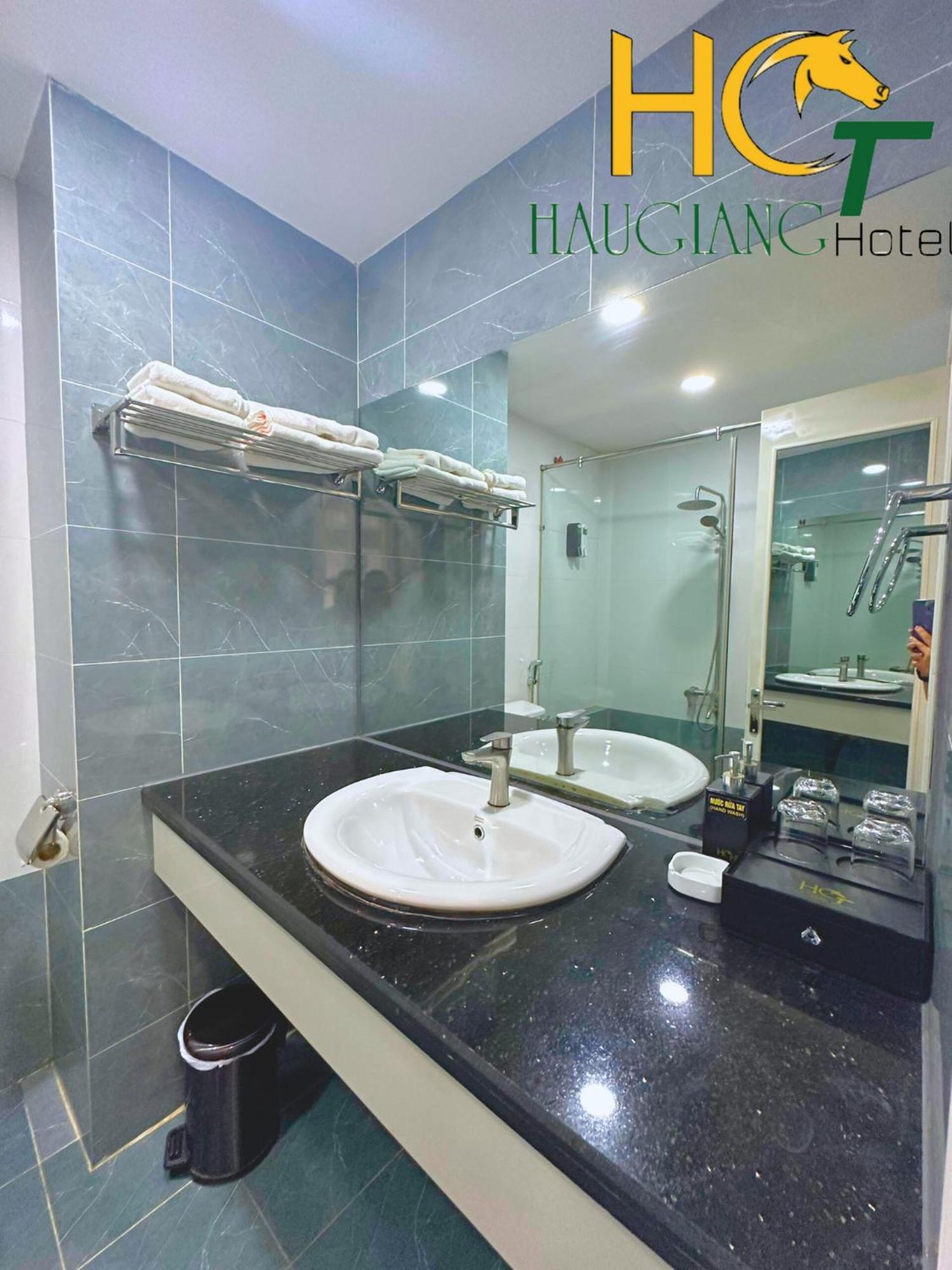 Hotel Khach San Hau Giang Vi Thanh Exterior foto